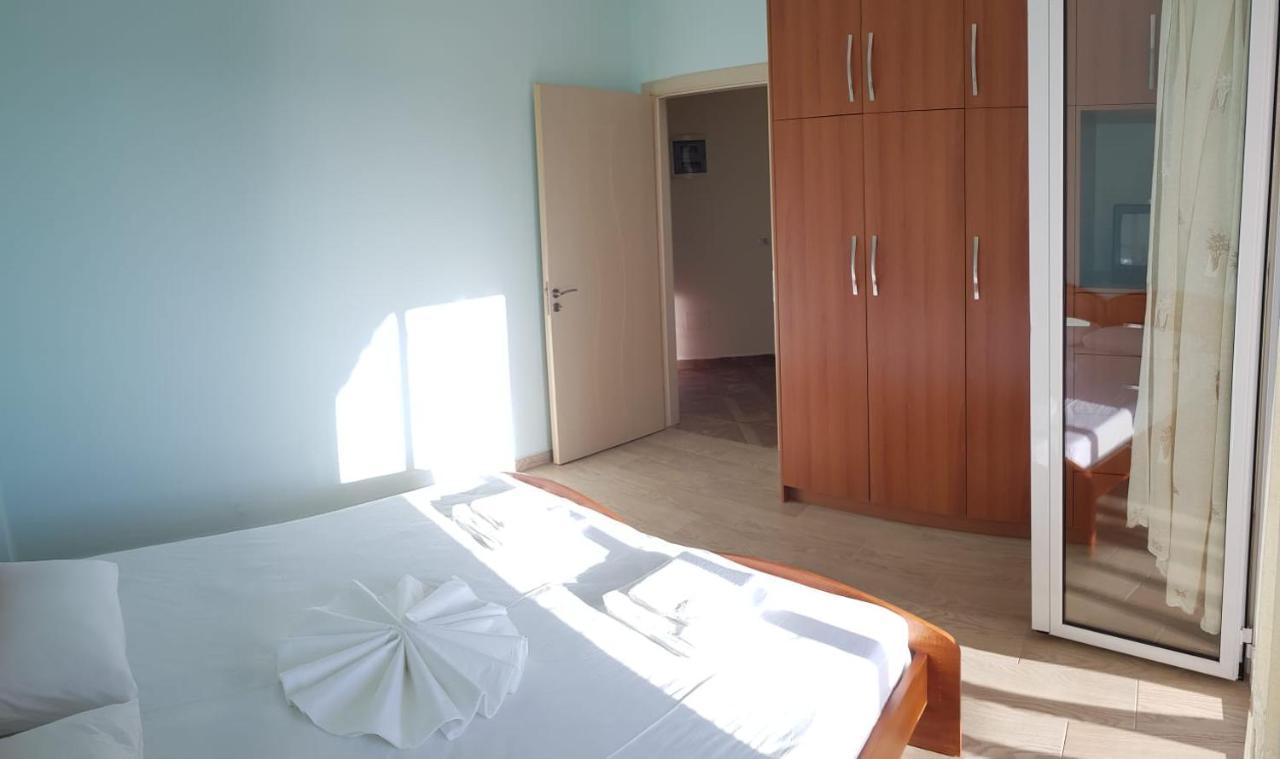 Stunning Sea View Apartments Sarandë Eksteriør billede