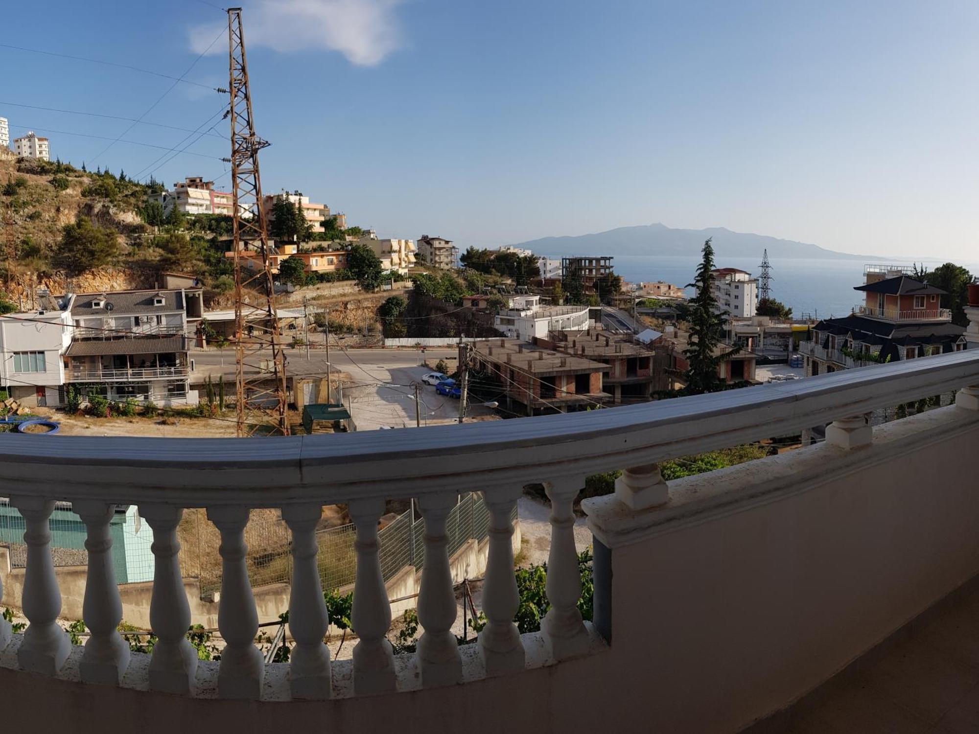 Stunning Sea View Apartments Sarandë Værelse billede